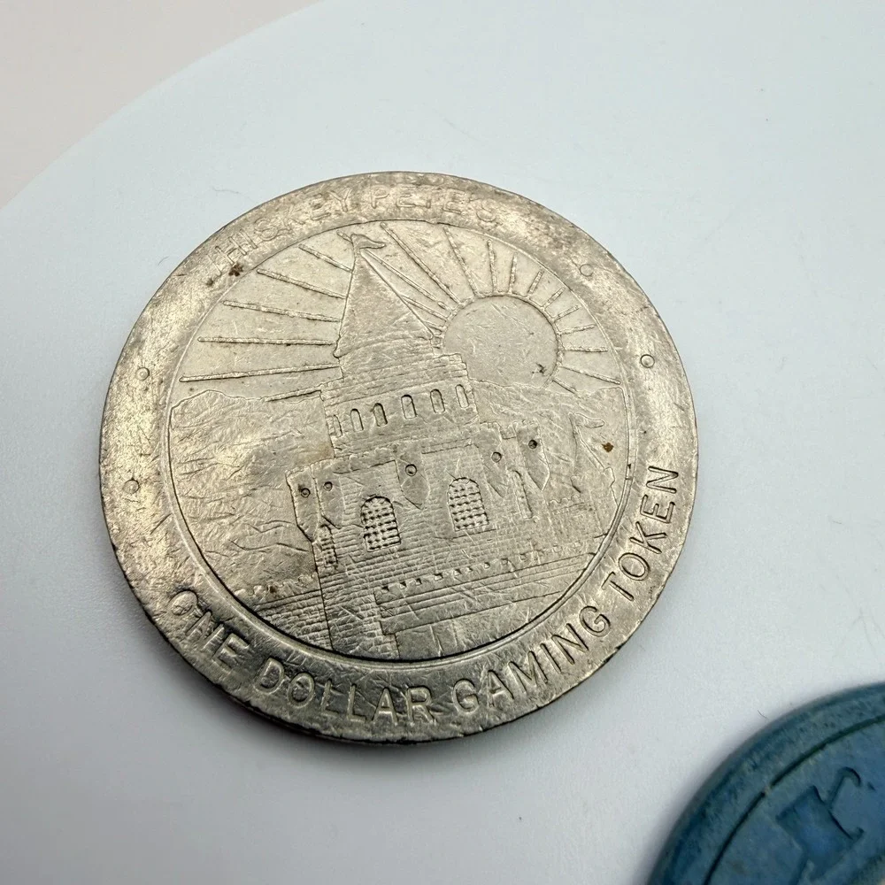 VTG 90s Whiskey Pete's Casino Jean Nevada $1 Gaming Token Blue Poker Chip Set